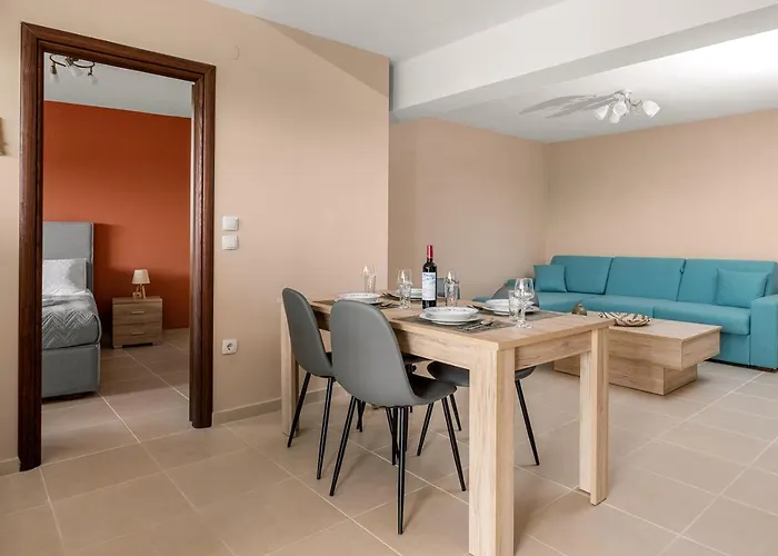 Lakis Βλαχάτα