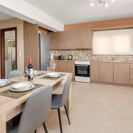 Apartament Lakis